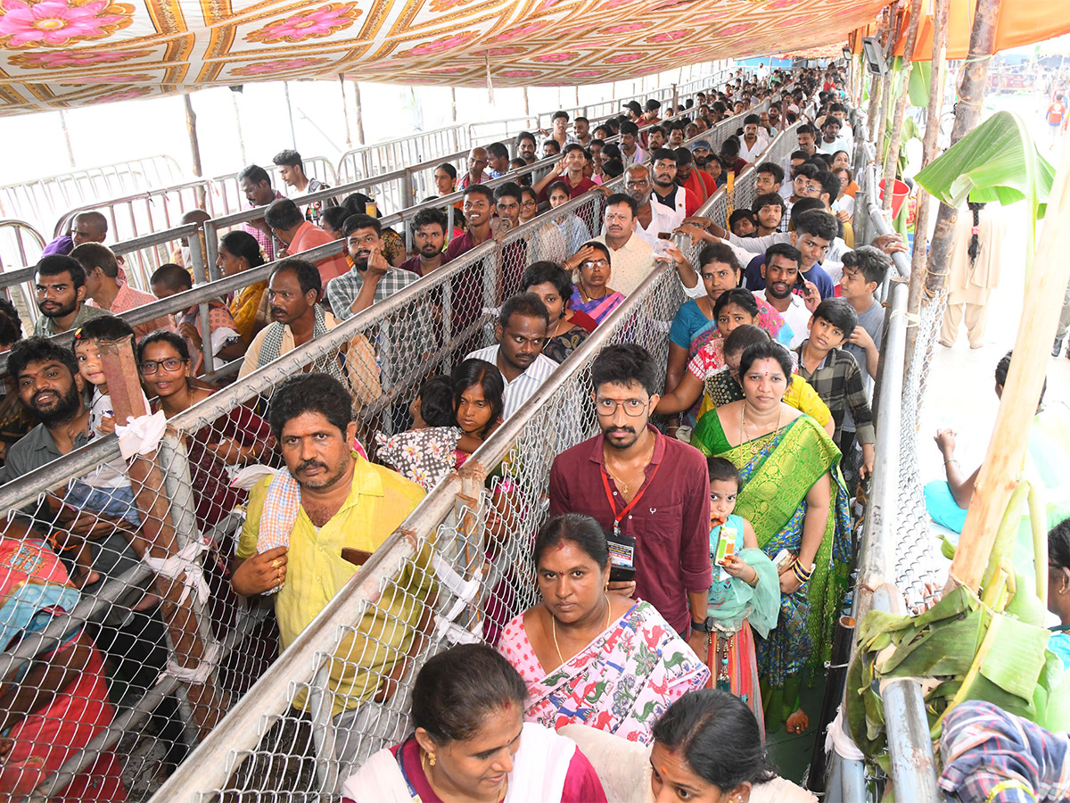 Navaratri 2023 Celebrations at Vijayawada Photos - Sakshi20