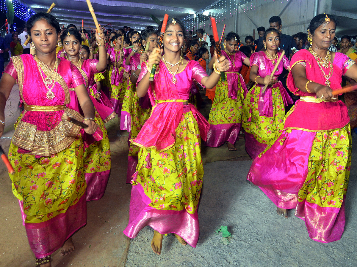 Navaratri 2023 Celebrations at Vijayawada Photos - Sakshi21