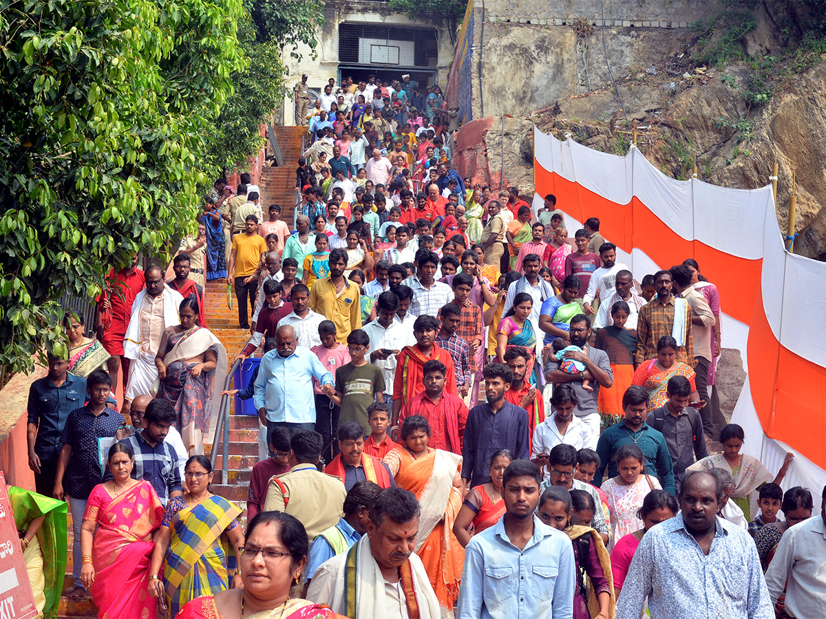 Navaratri 2023 Celebrations at Vijayawada Photos - Sakshi27