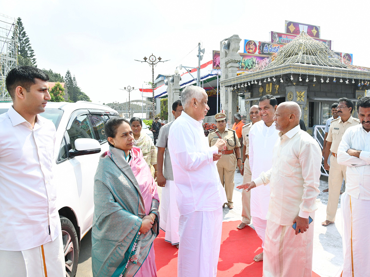 Andhra Pradesh Governor Abdul Nazeer Visited Tirumala PHotos - Sakshi11