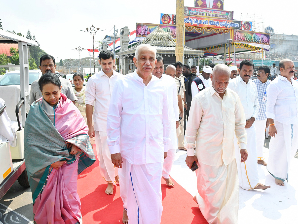 Andhra Pradesh Governor Abdul Nazeer Visited Tirumala PHotos - Sakshi14