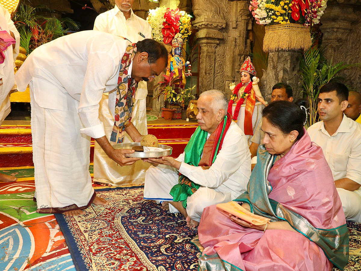 Andhra Pradesh Governor Abdul Nazeer Visited Tirumala PHotos - Sakshi17