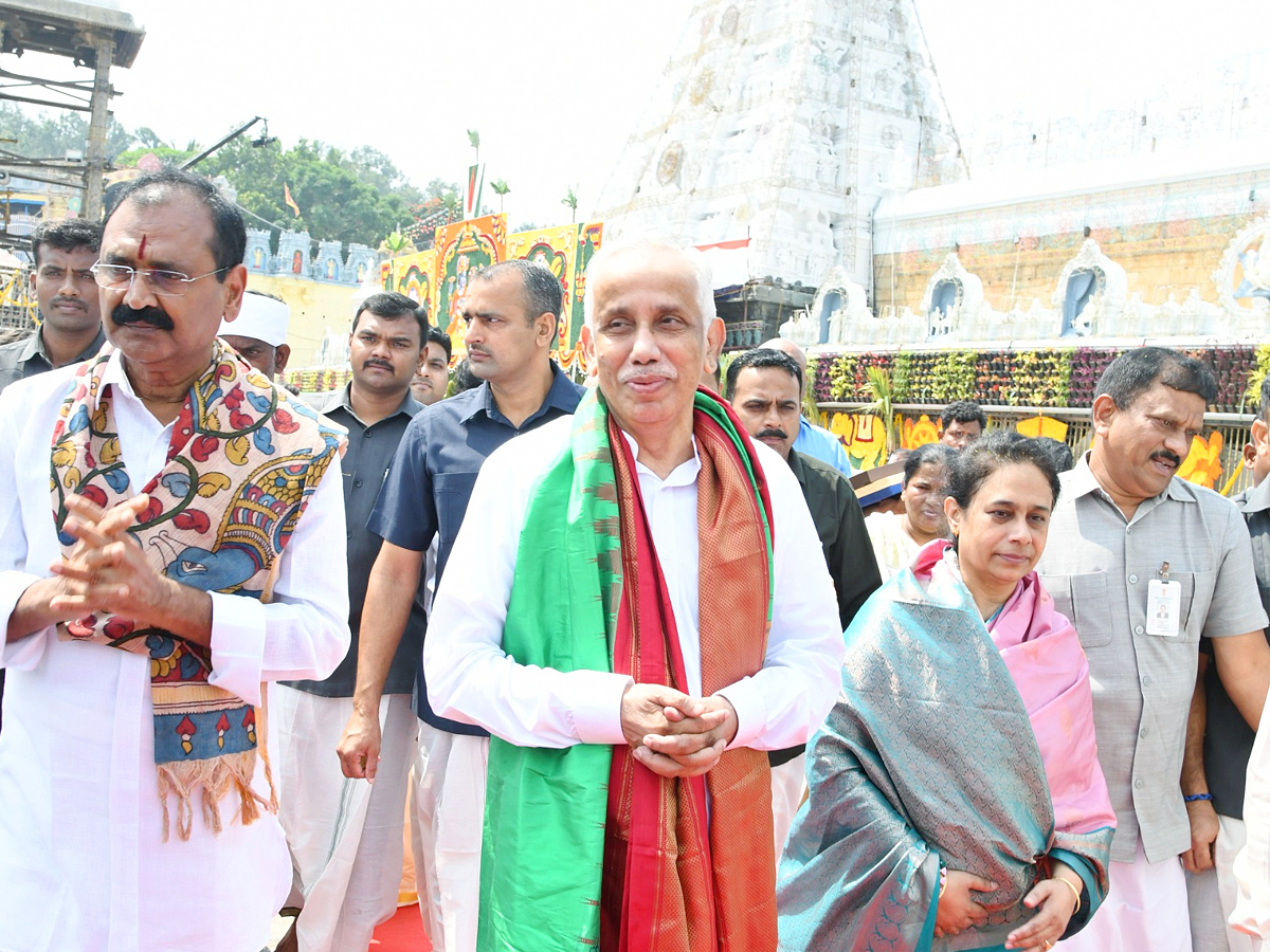 Andhra Pradesh Governor Abdul Nazeer Visited Tirumala PHotos - Sakshi6