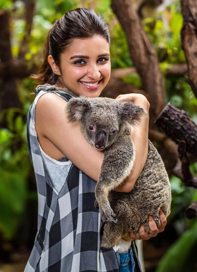 Parineeti Chopra Rare And Unseen Photos - Sakshi21