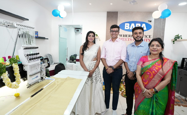 Bigg Boss 5 Lahari Shari Grand Opening Baba Textile Machinery In Ameerpet Photos - Sakshi5