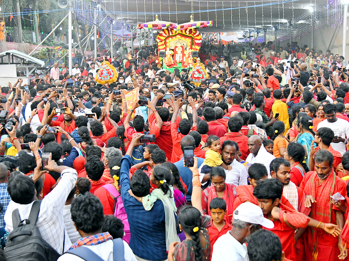 Sri Kanaka Durga and Malleswara Swami in Hamsa Vahanam photos - Sakshi17