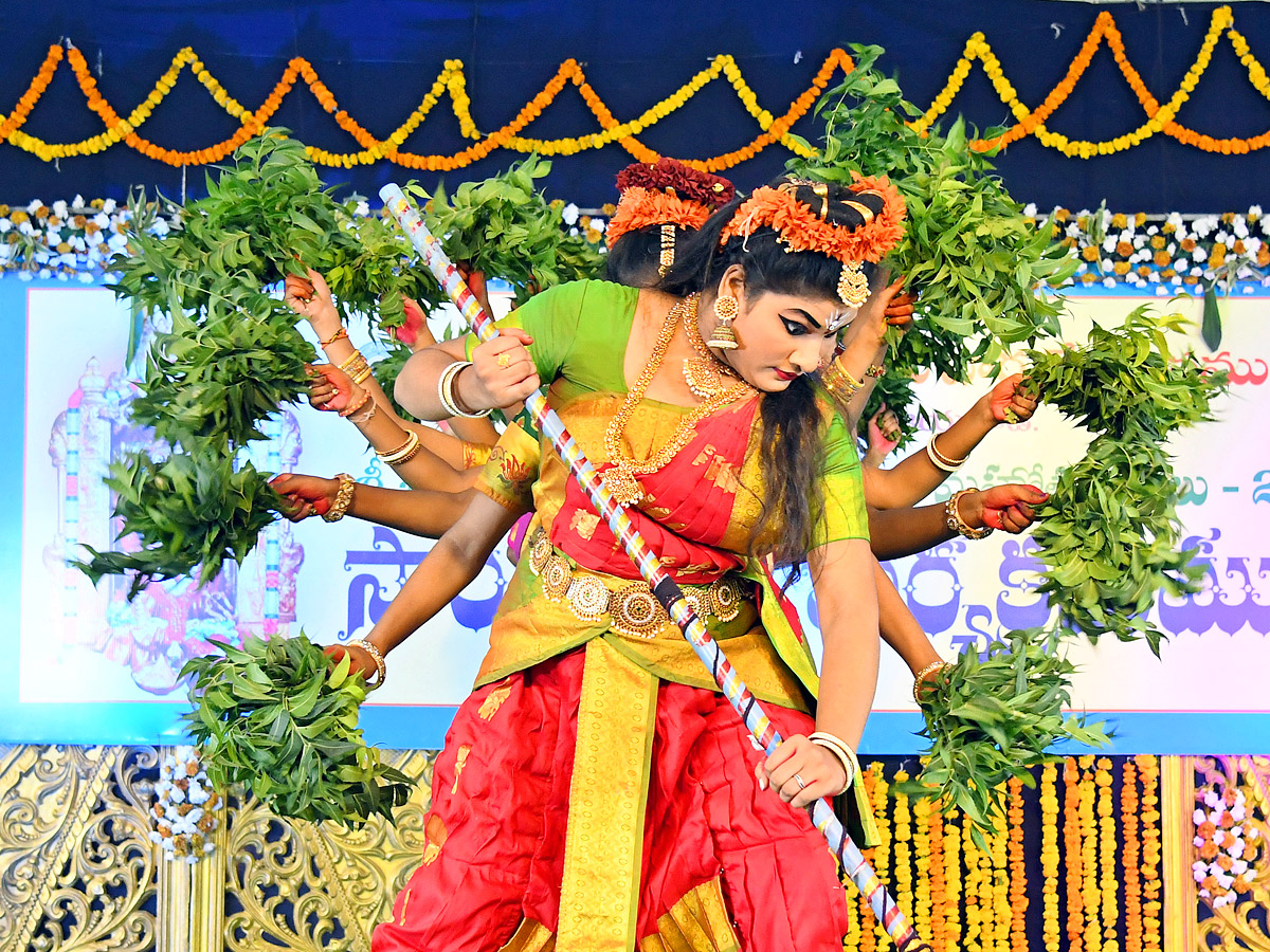 Sri Kanaka Durga and Malleswara Swami in Hamsa Vahanam photos - Sakshi20