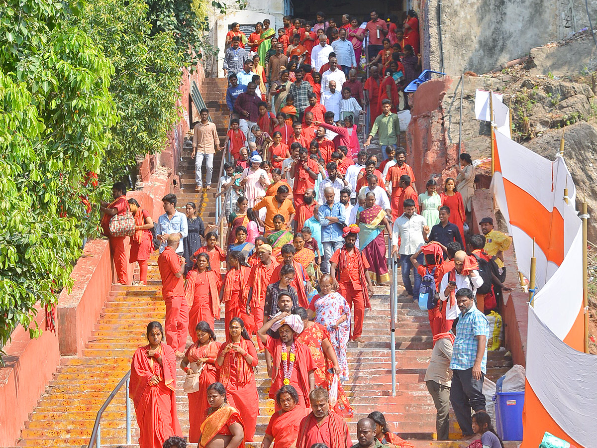 Sri Kanaka Durga and Malleswara Swami in Hamsa Vahanam photos - Sakshi24