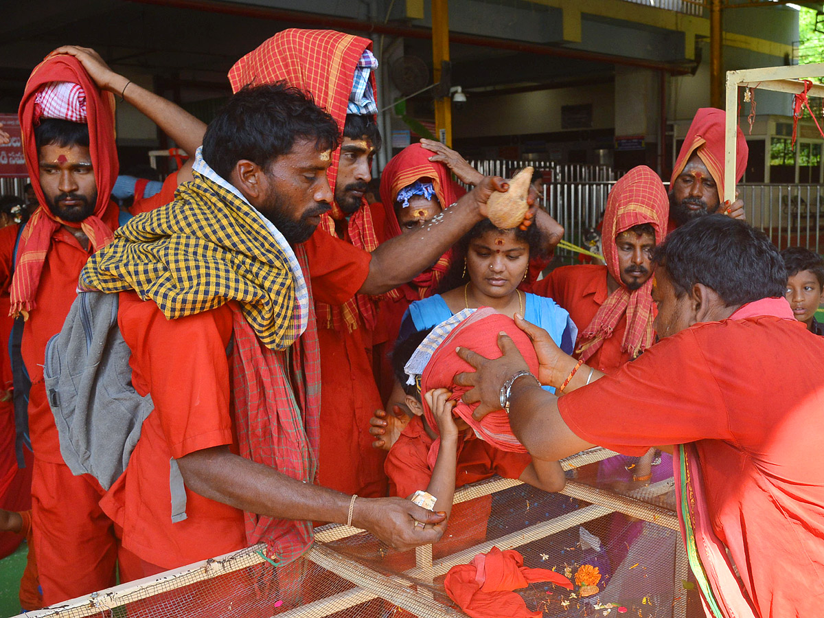 Sri Kanaka Durga and Malleswara Swami in Hamsa Vahanam photos - Sakshi26