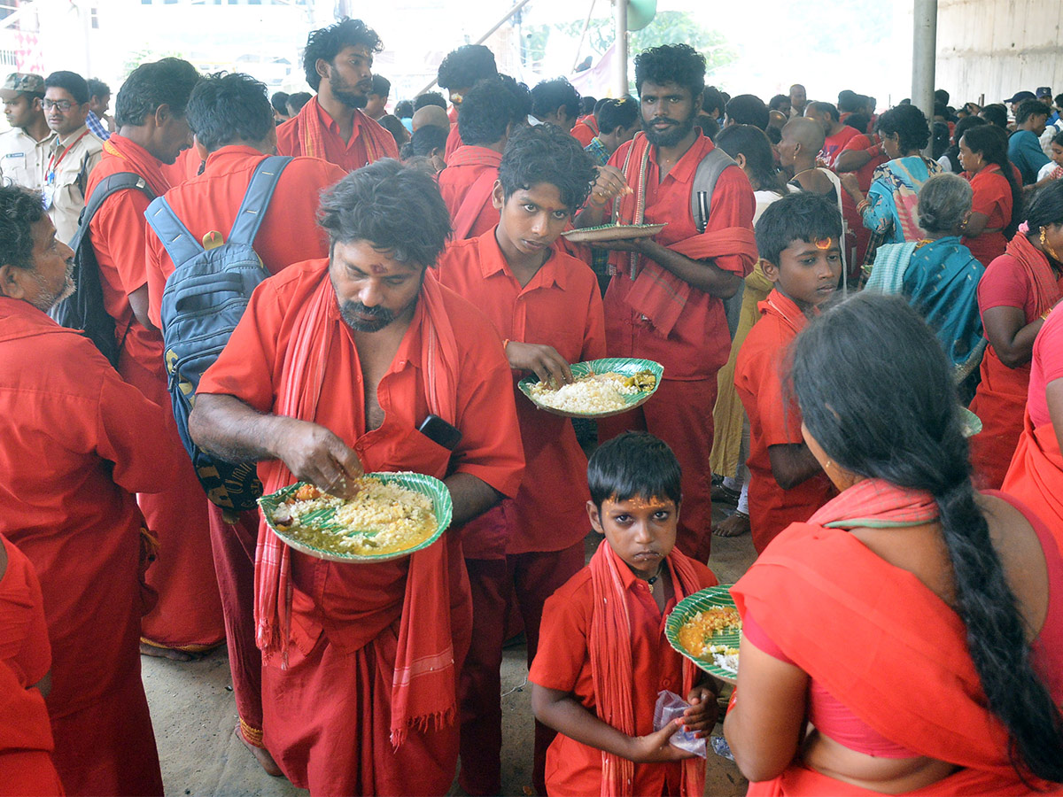 Indrakeeladri Bhavani Deeksha Photos - Sakshi12