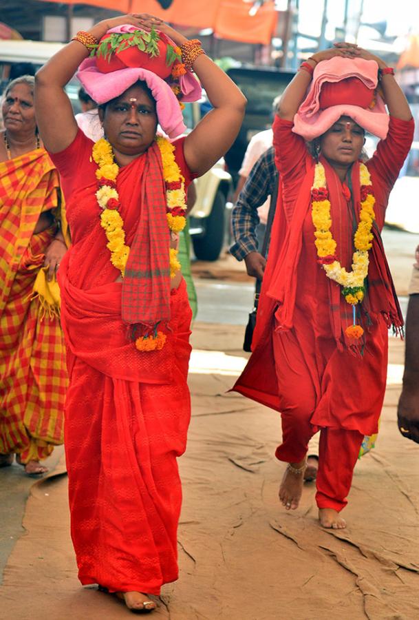 Indrakeeladri Bhavani Deeksha Photos - Sakshi16