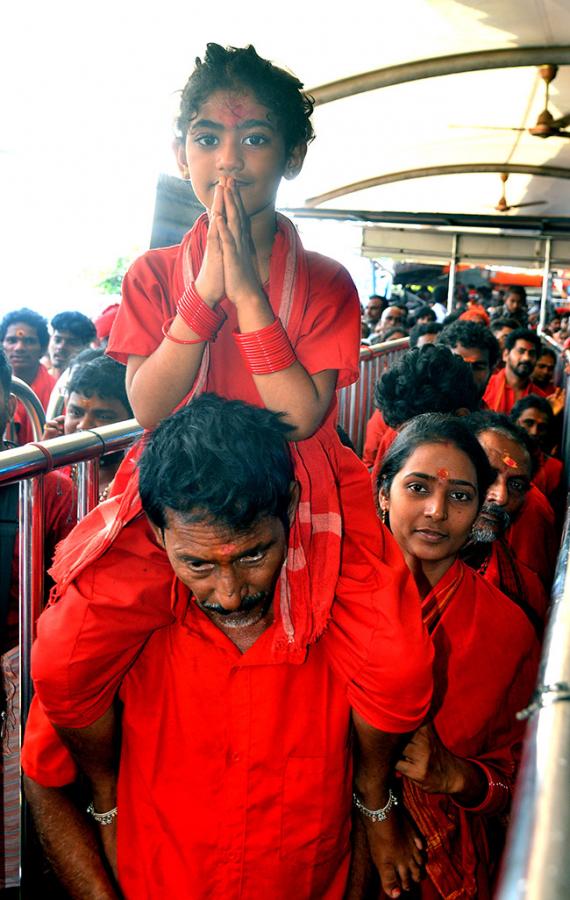 Indrakeeladri Bhavani Deeksha Photos - Sakshi28