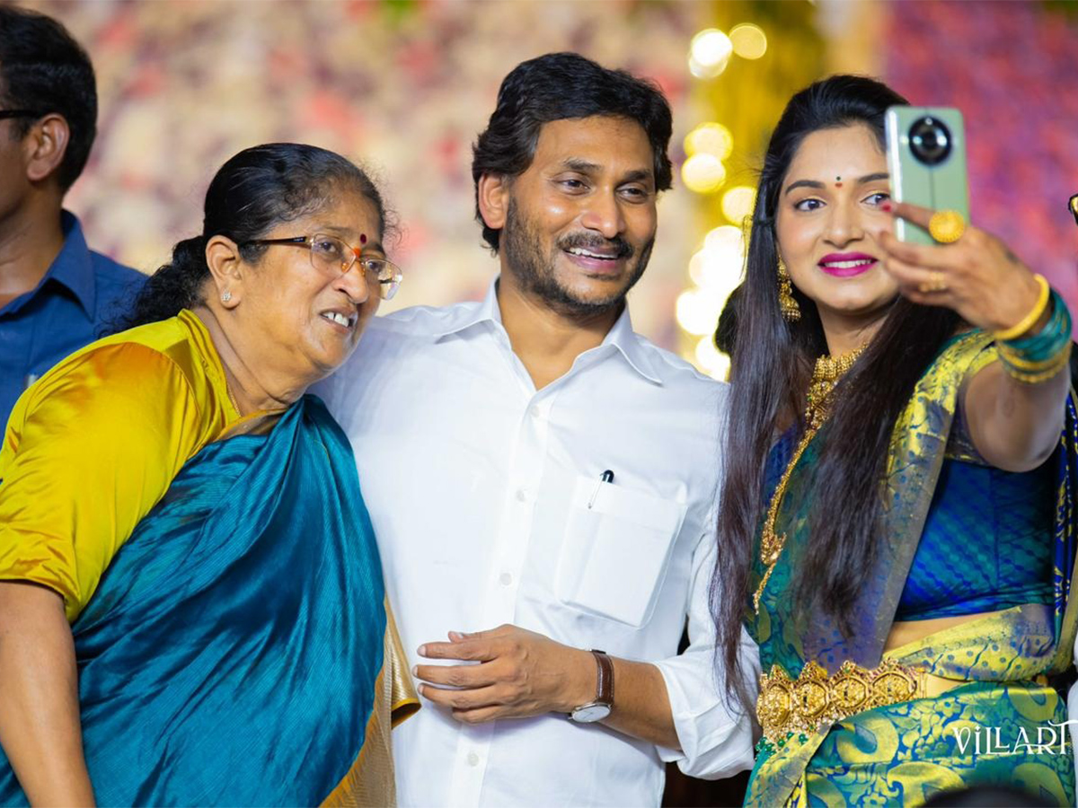 CM YS Jagan attended reception of MLA Jakkampudi Raja Indra - Sakshi1