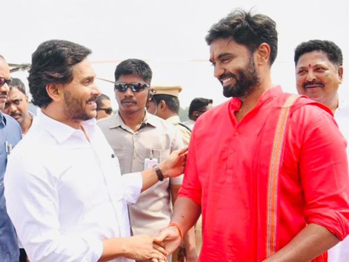 CM YS Jagan attended reception of MLA Jakkampudi Raja Indra - Sakshi6