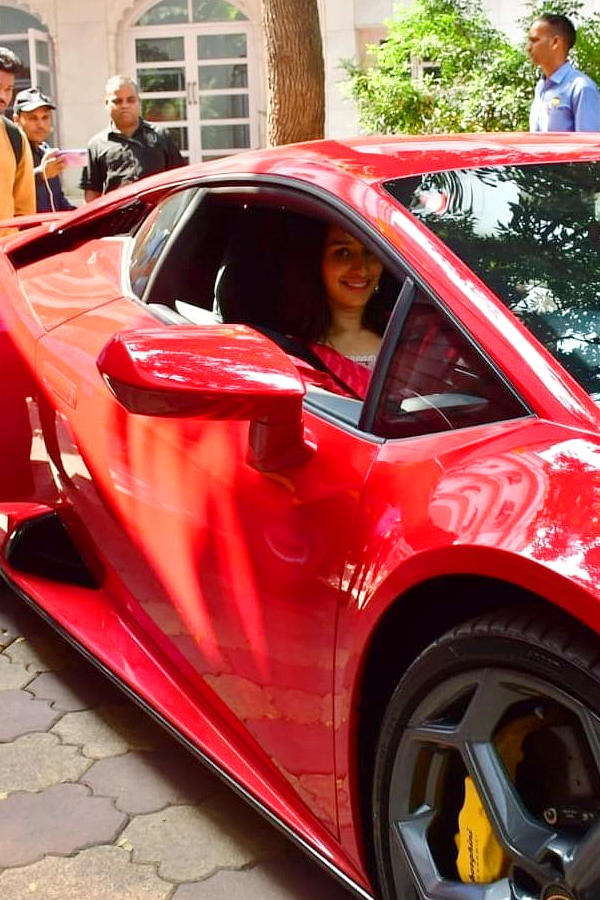 Shraddha Kapoor Visit Iskcon Temple in New Lamborghini Huracan Photos - Sakshi9