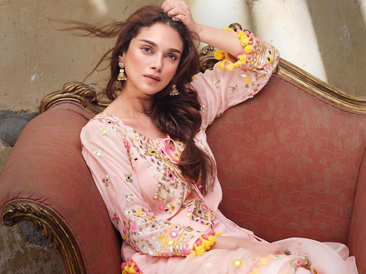 Aditi Rao Hydari Beautiful Pics - Sakshi6