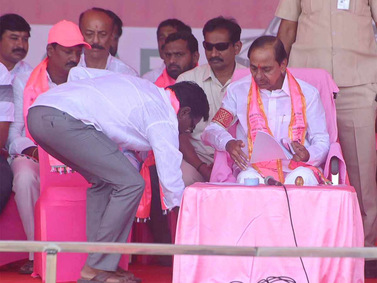 Praja Ashirvada Sabha in Paleru - Sakshi3