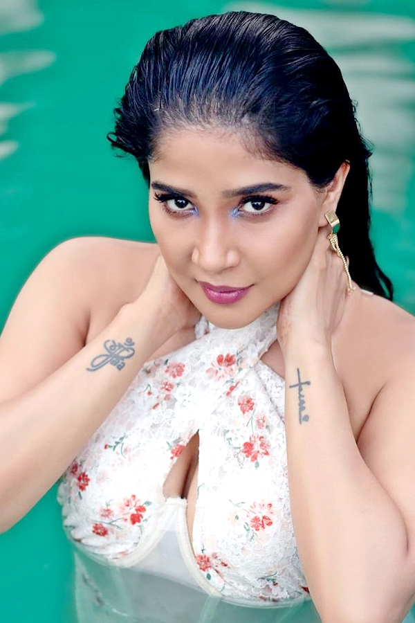 Indian Actress Sakshi Agarwal HD Photo Gallery - Sakshi26