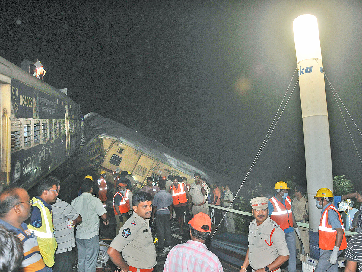 Photos Of Train Accident At Vizianagaram - Sakshi11