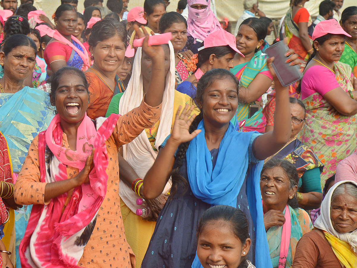 BRS Praja Ashirvada Sabha at Nalgonda - Sakshi21