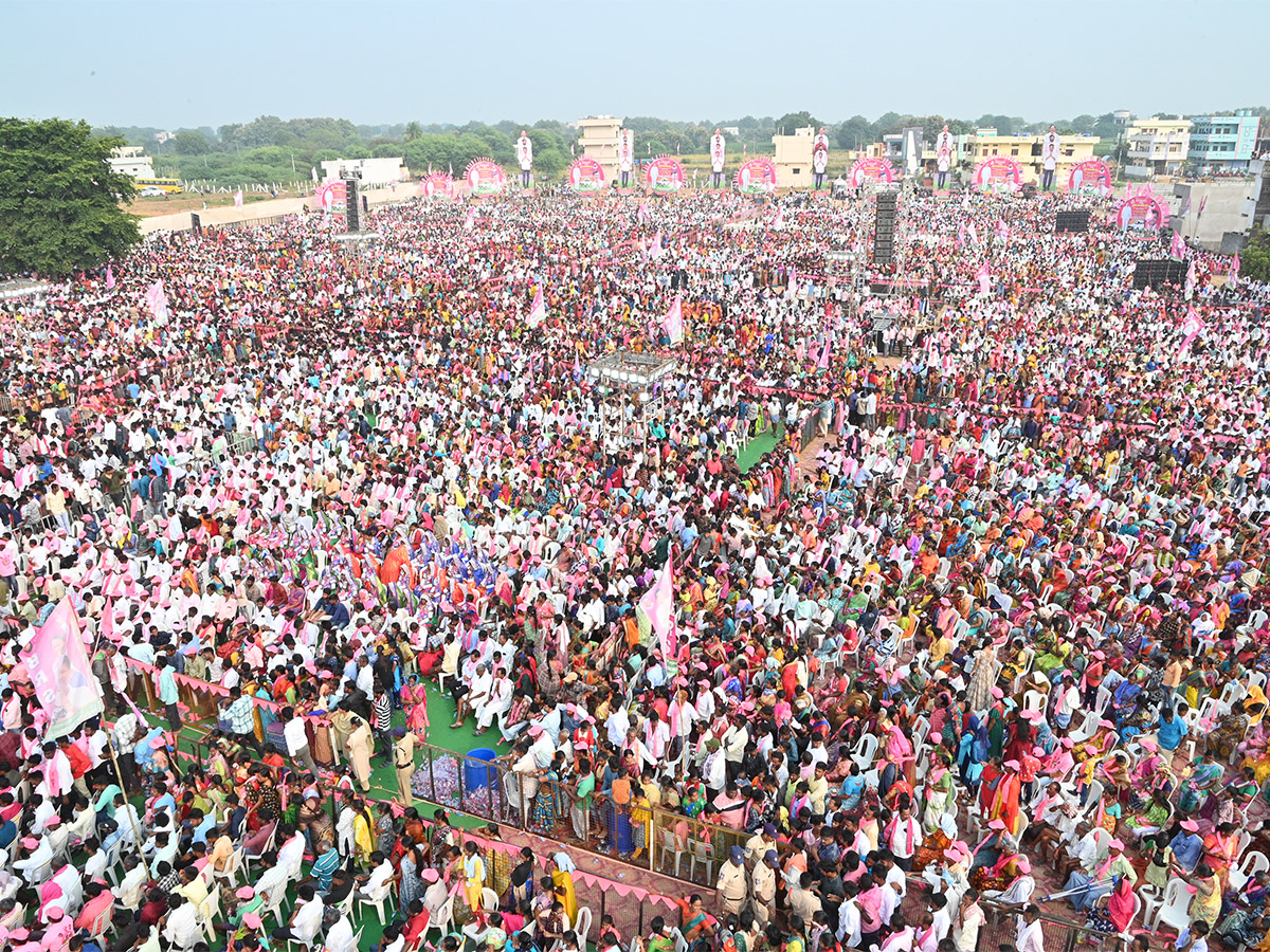 BRS Praja Ashirvada Sabha at Nalgonda - Sakshi3