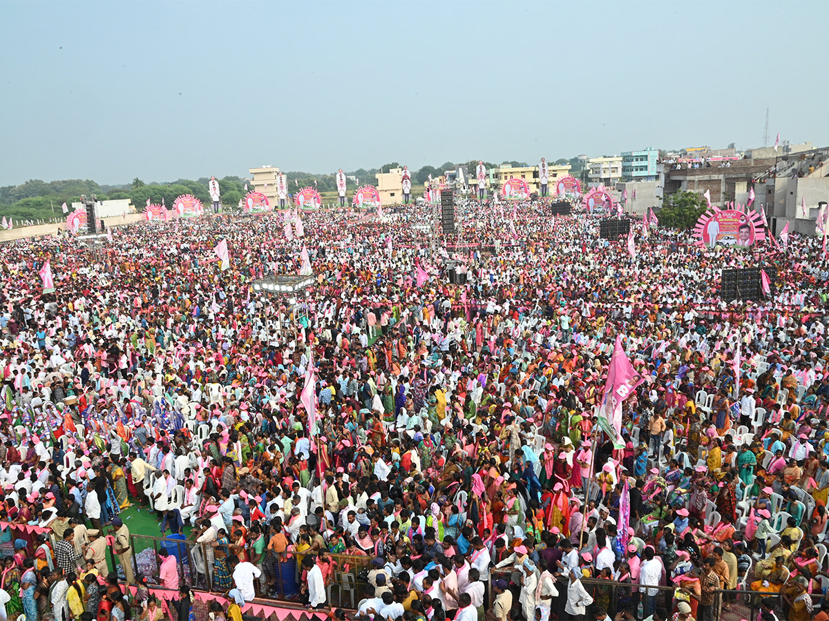 BRS Praja Ashirvada Sabha at Nalgonda - Sakshi7