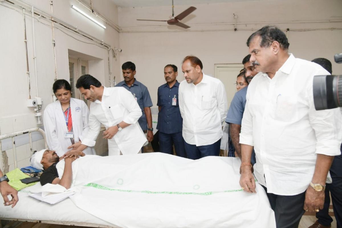 CM Jagan Visit Vizianagaram Train Accident Spot Photos - Sakshi1