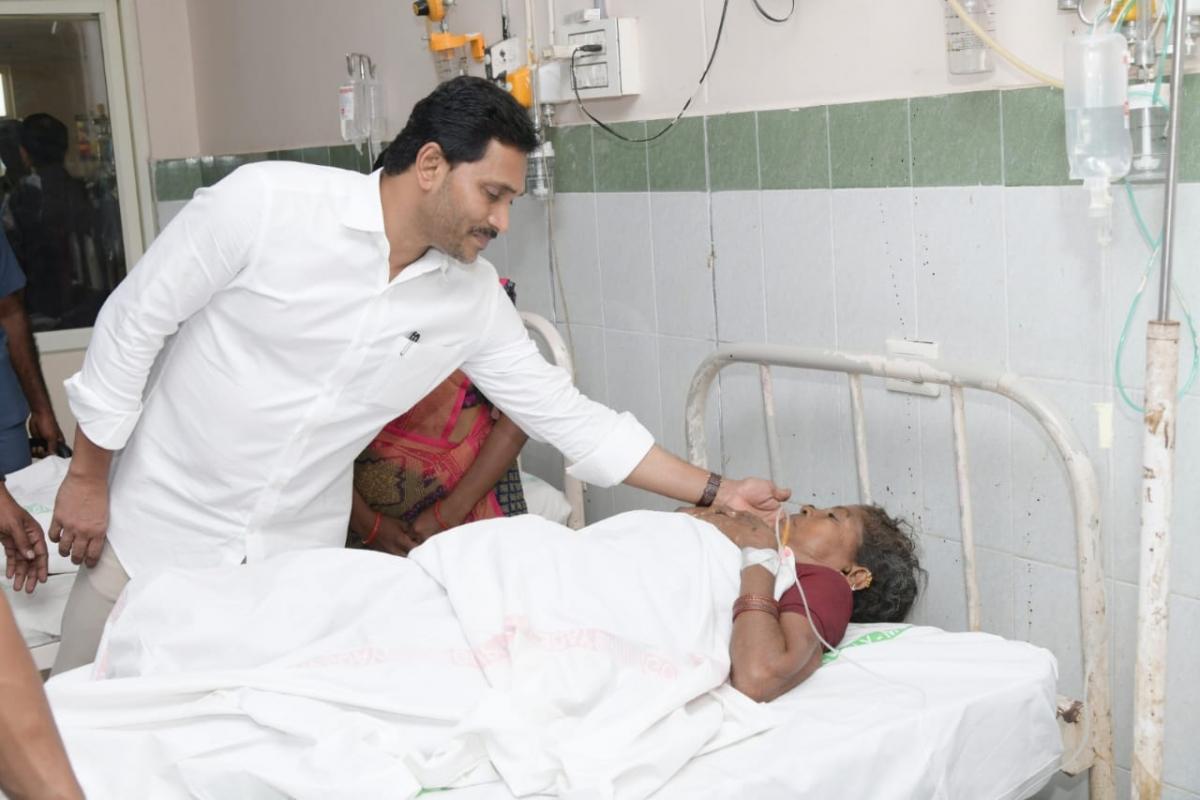 CM Jagan Visit Vizianagaram Train Accident Spot Photos - Sakshi3