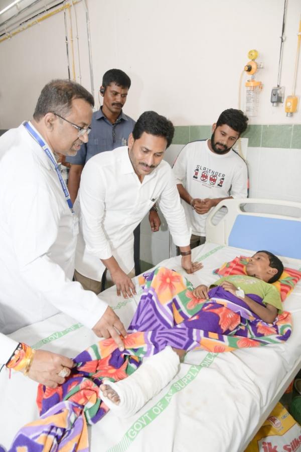 CM Jagan Visit Vizianagaram Train Accident Spot Photos - Sakshi4