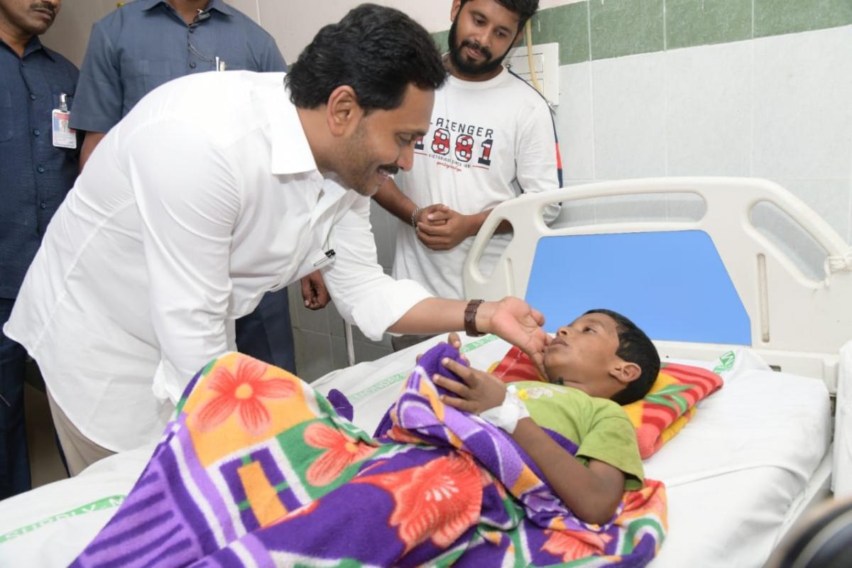 CM Jagan Visit Vizianagaram Train Accident Spot Photos - Sakshi7