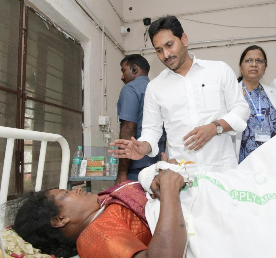 CM Jagan Visit Vizianagaram Train Accident Spot Photos - Sakshi14