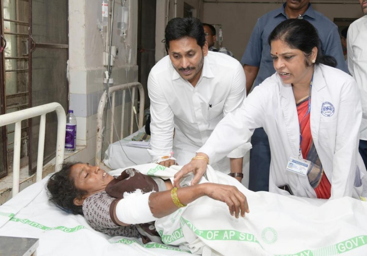 CM Jagan Visit Vizianagaram Train Accident Spot Photos - Sakshi17