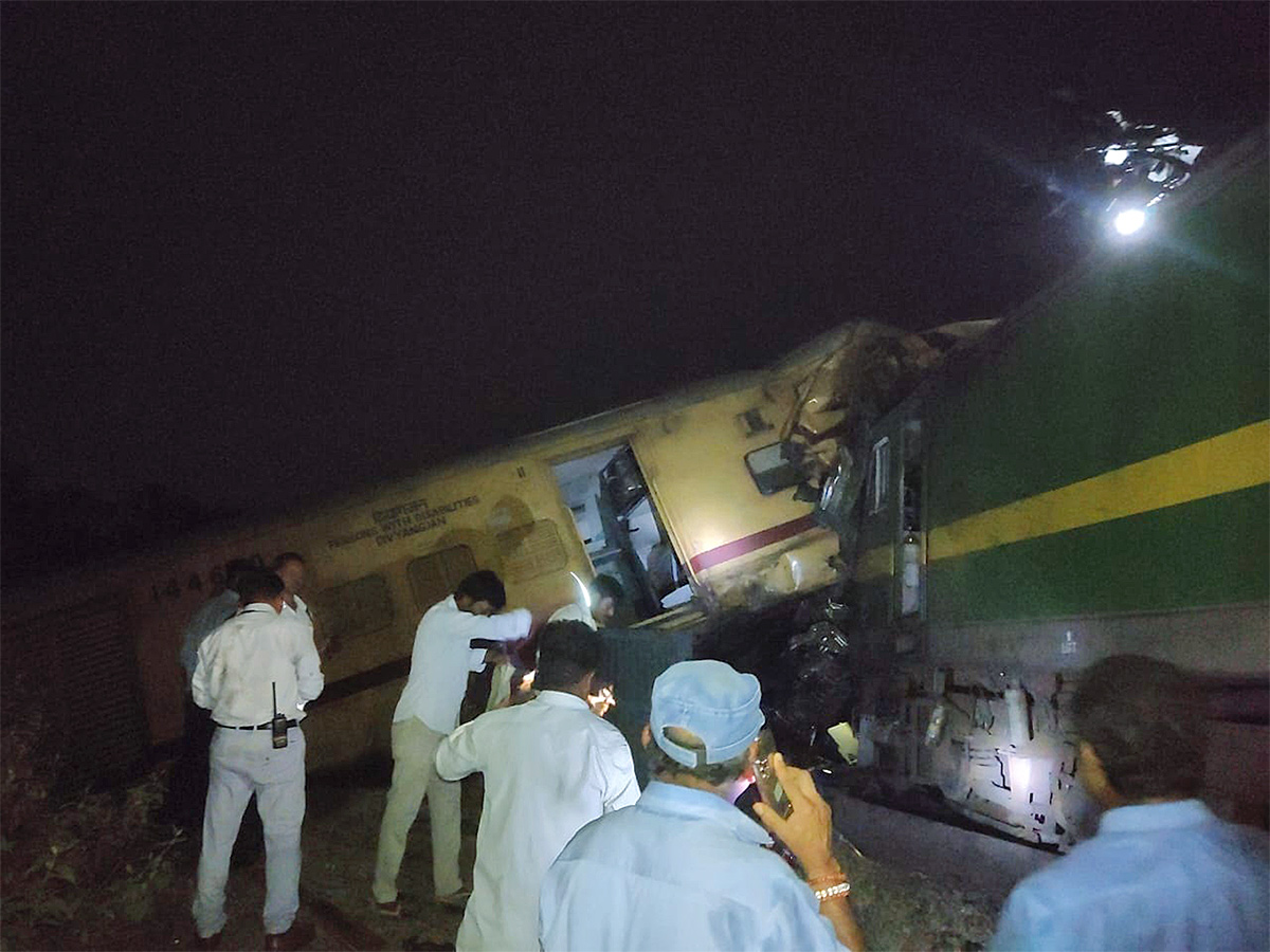 Photos Of Train Accident At Vizianagaram - Sakshi2