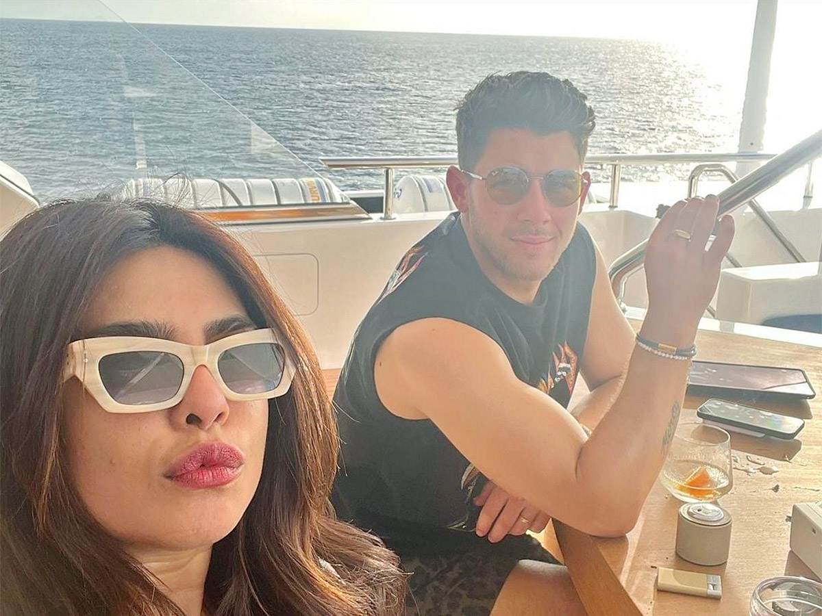 Priyanka Chopra And Nick Jonas Photos - Sakshi2