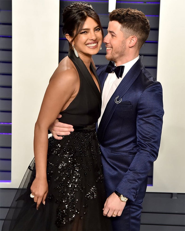 Priyanka Chopra And Nick Jonas Photos - Sakshi23