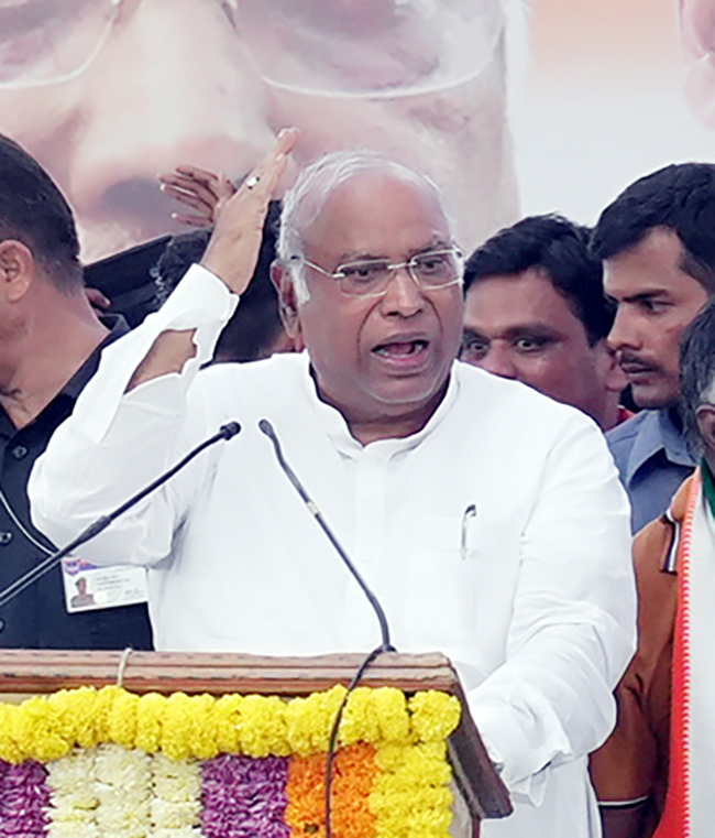 TelanganaAssemblyElections2023 Congress Public Meeting at Sangareddy - Sakshi15