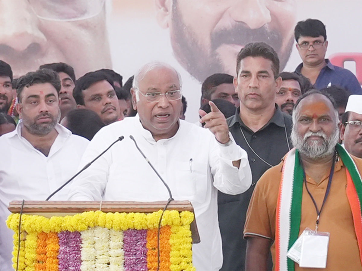 TelanganaAssemblyElections2023 Congress Public Meeting at Sangareddy - Sakshi16