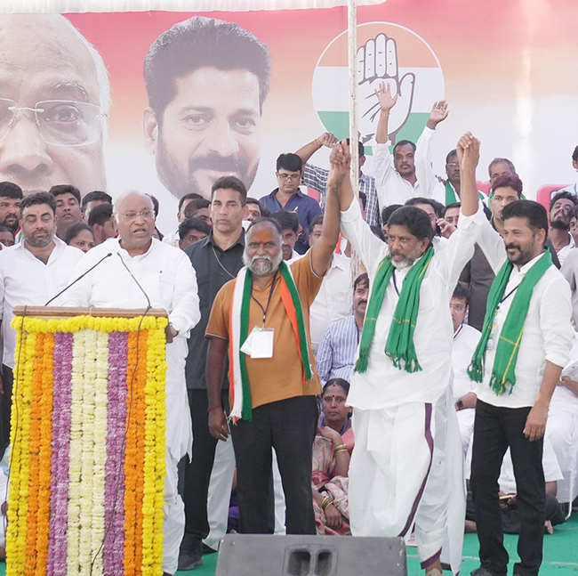 TelanganaAssemblyElections2023 Congress Public Meeting at Sangareddy - Sakshi3