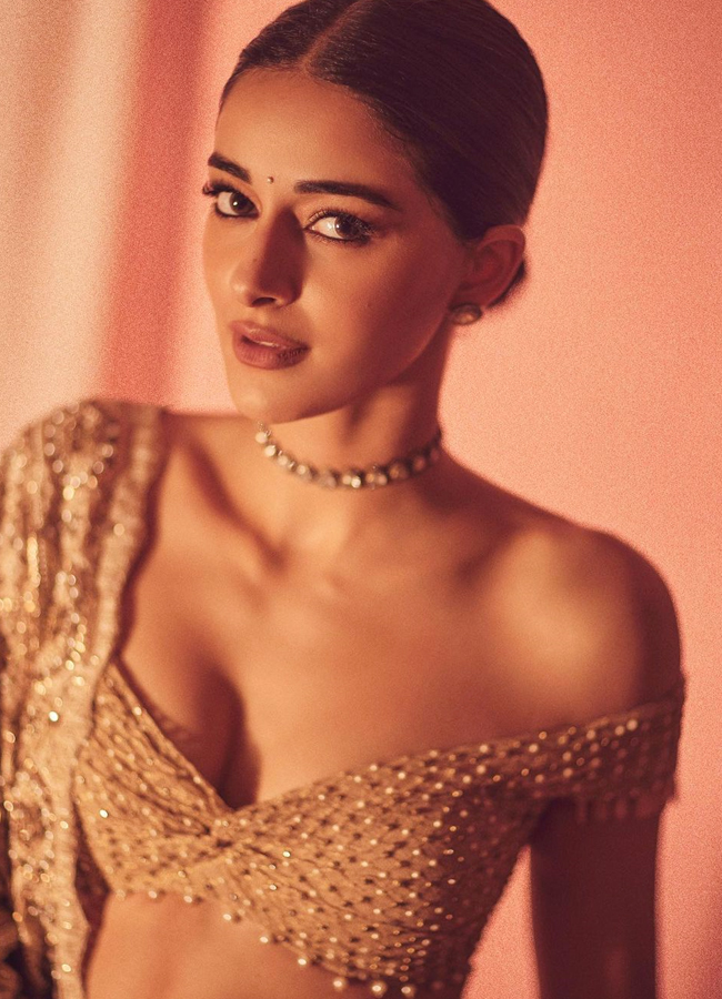 Ananya Panday Turns Up The Heat In Bollywood With Her Glamour Birthday Photos - Sakshi6