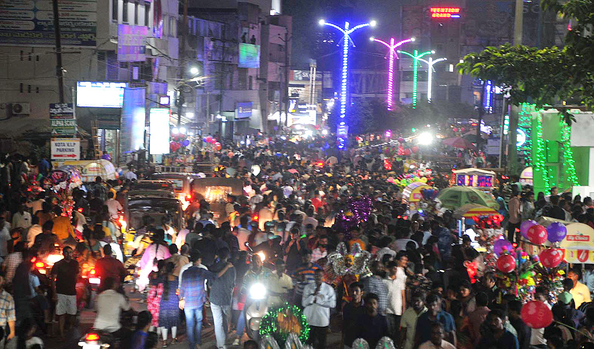 Vizianagaram Pydithalli Ammavaru Sirimanu Utsavam Photos 2023 - Sakshi4