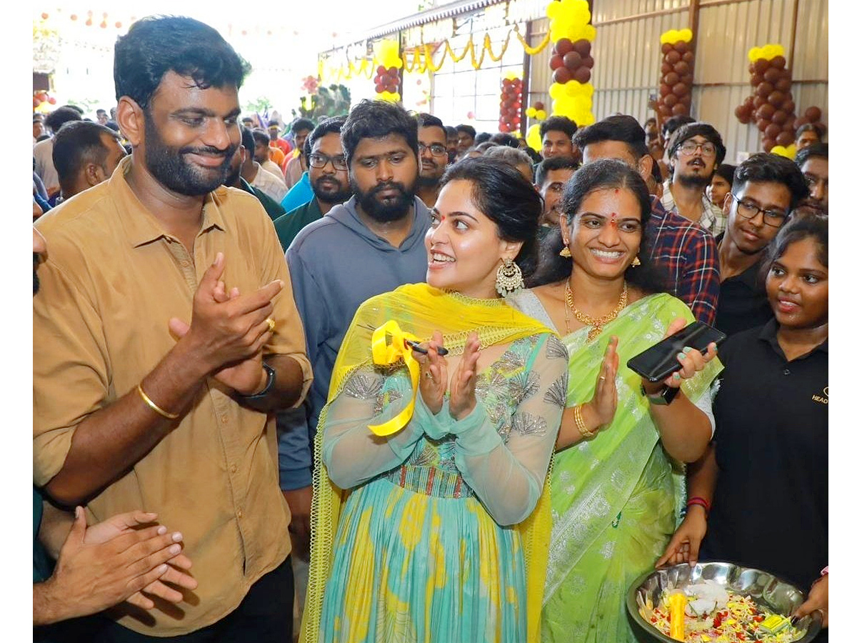 BinduMadhavi Launch Nellai Thatibellam coffee 100th branch at tirupathi PHotos - Sakshi4