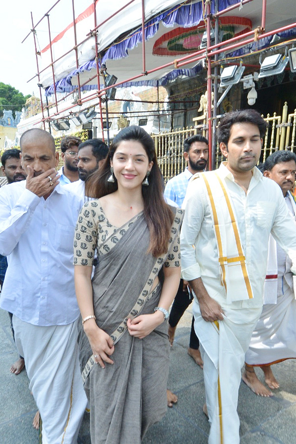 Actress Mehreen Pirzada Visits Tirumala Temple Photos - Sakshi14