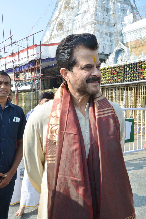 Actor Anil Kapoor Visits Tirumala Tirupati Temple Photos - Sakshi2