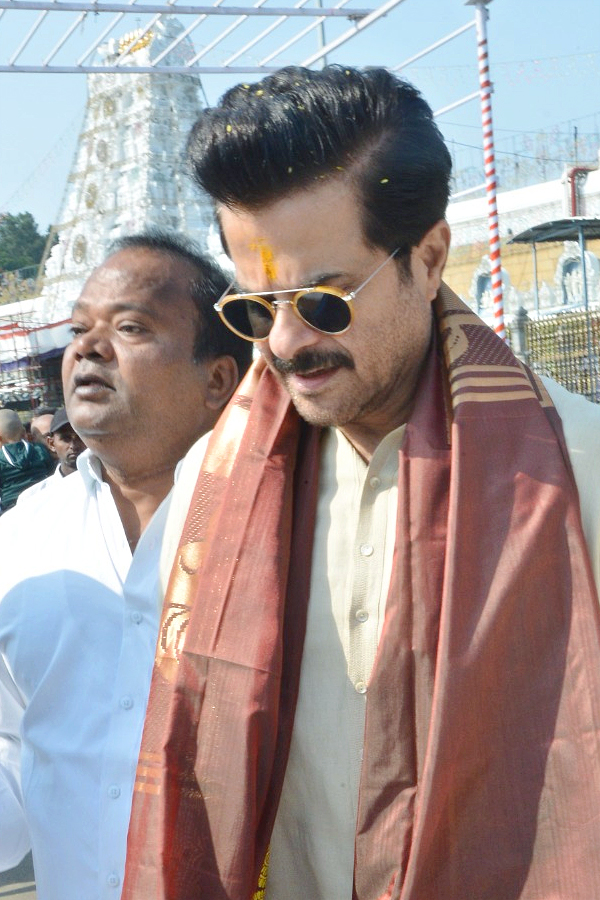 Actor Anil Kapoor Visits Tirumala Tirupati Temple Photos - Sakshi14