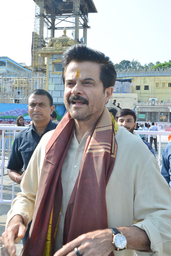 Actor Anil Kapoor Visits Tirumala Tirupati Temple Photos - Sakshi4