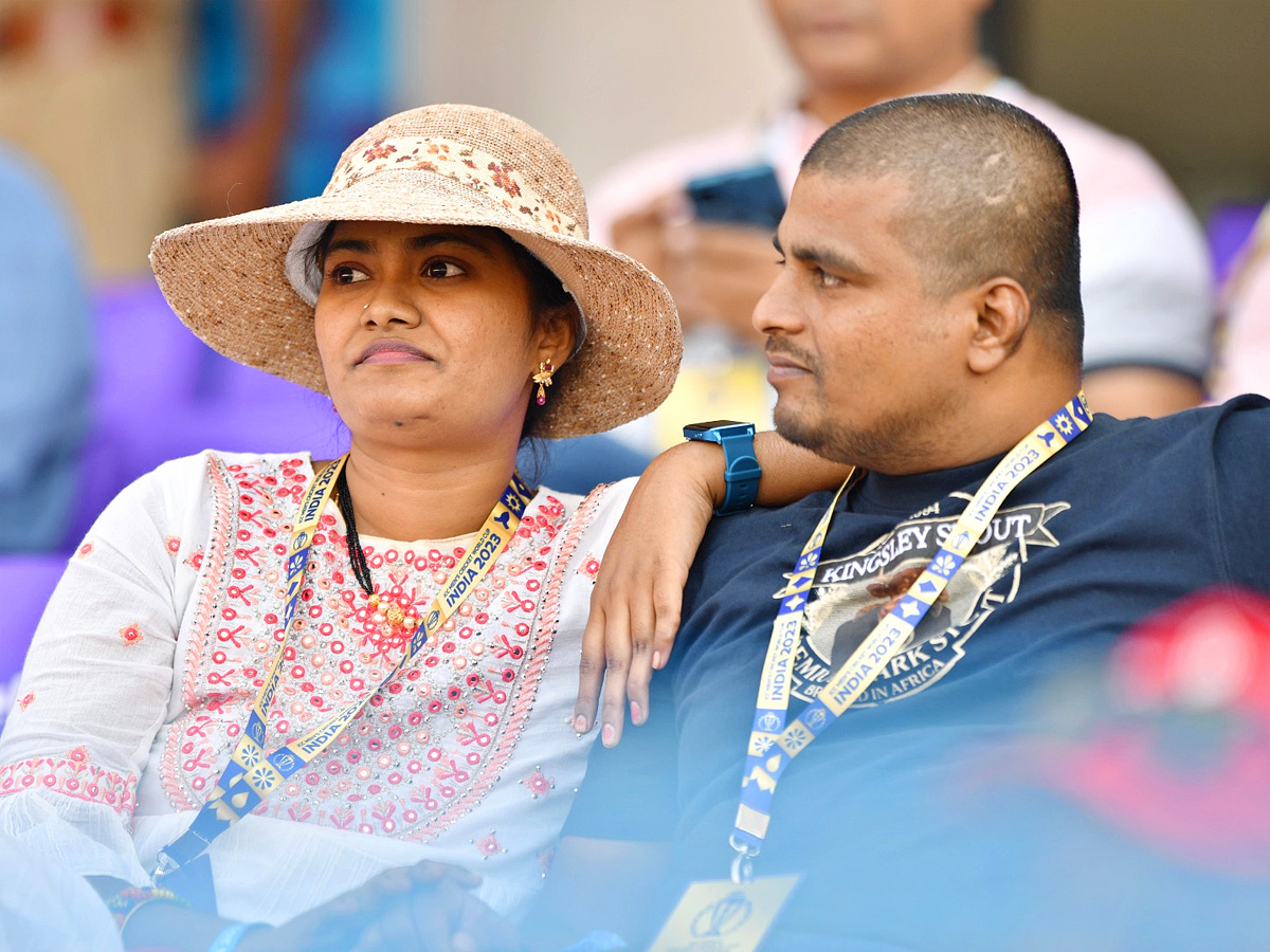 Cricket Fans at Uppal Stadium Photos - Sakshi9