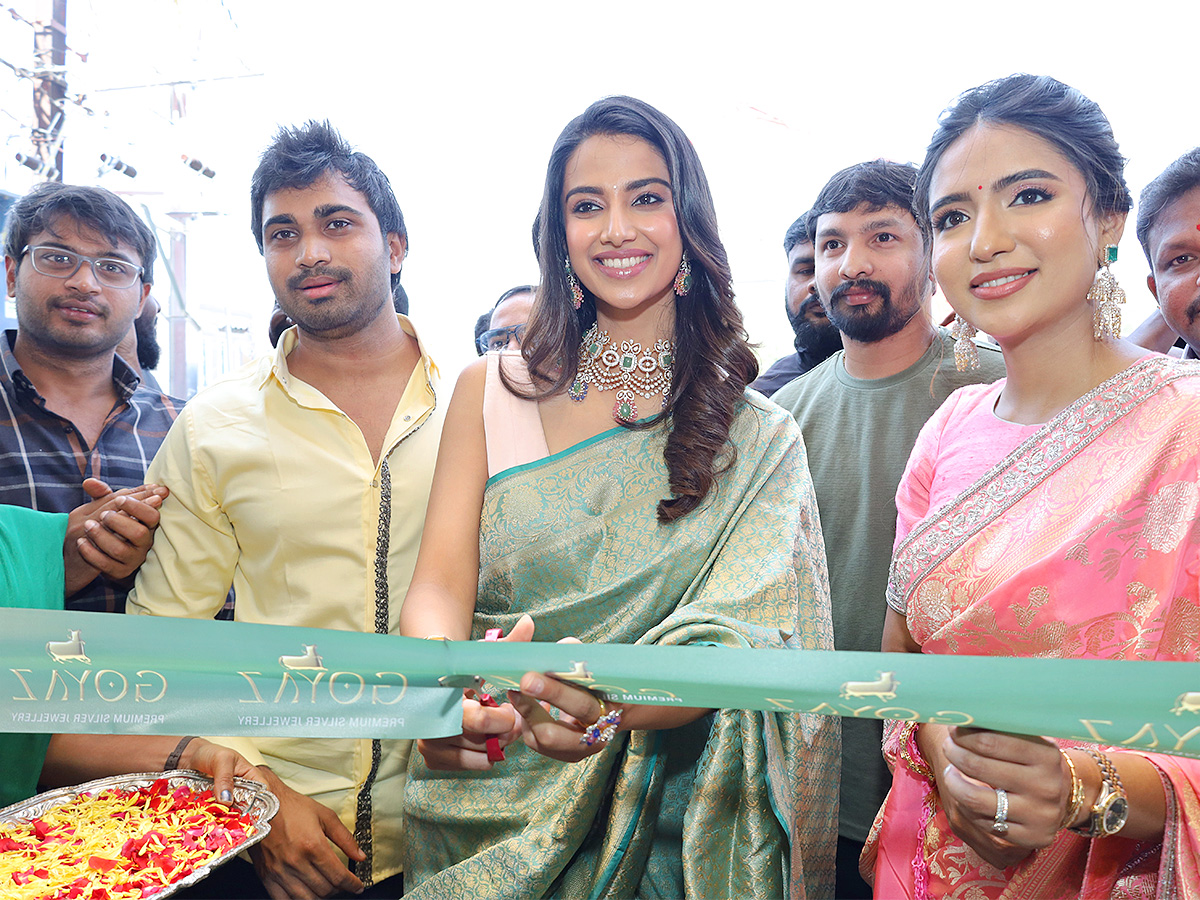 Goyaz jewellery new store in suchitra hyderabad - Sakshi1