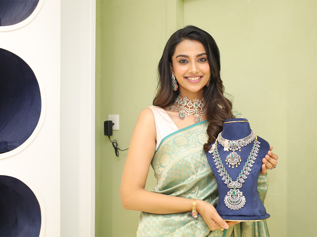 Goyaz jewellery new store in suchitra hyderabad - Sakshi5