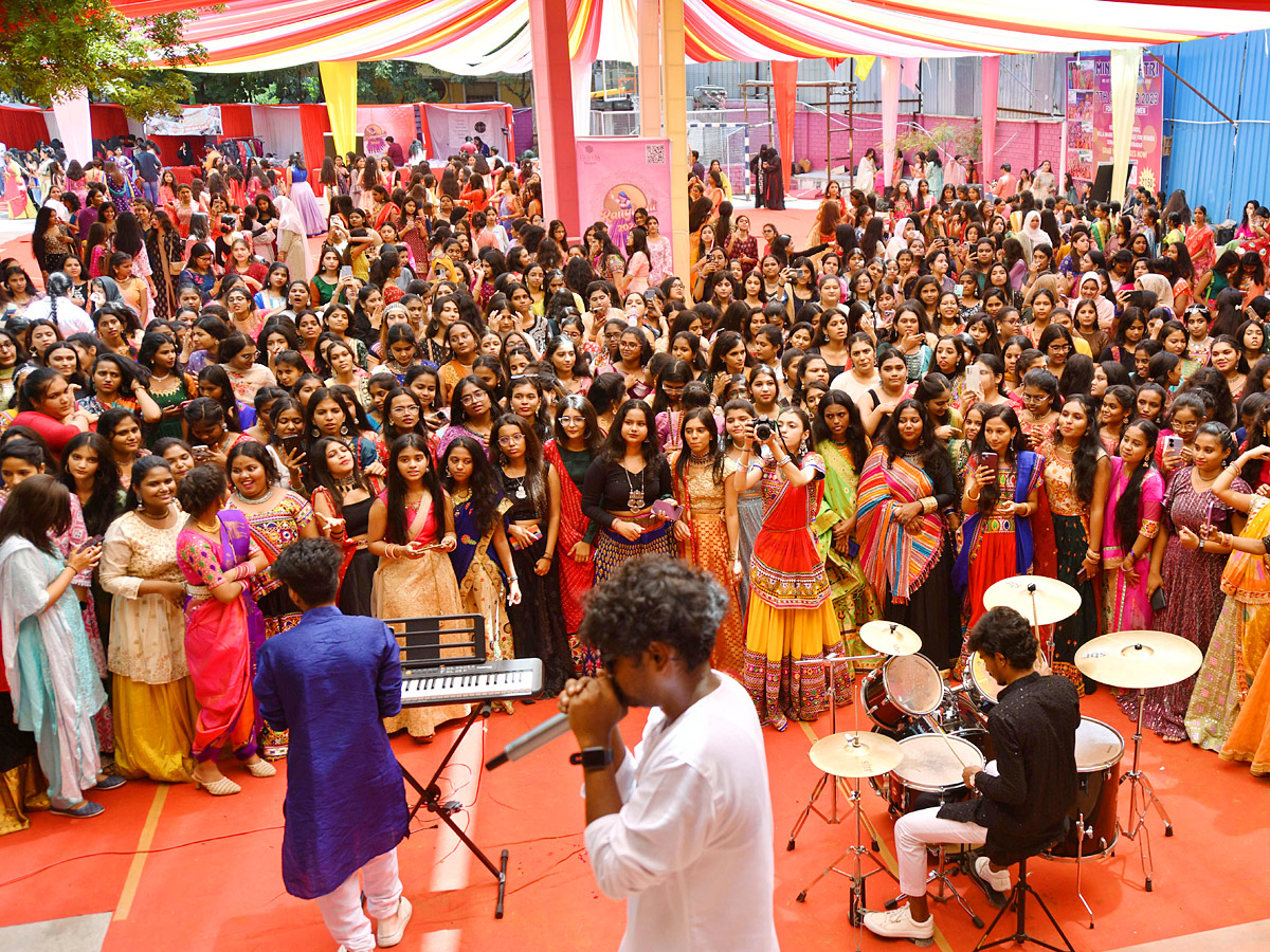 Mini Navaratri Celebrations in Villa Marie College Photos - Sakshi22