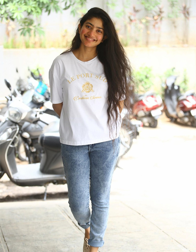 actress sai pallavi hd images - Sakshi17